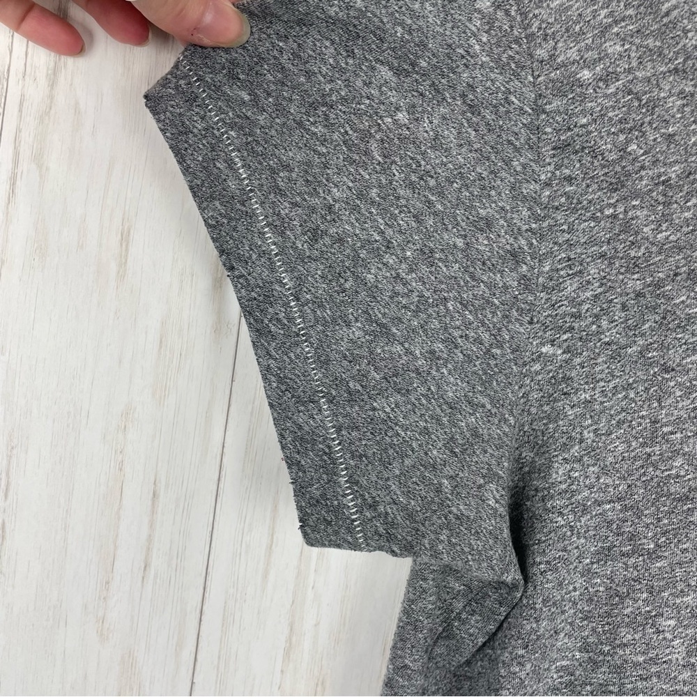 Revolve The Great gray ruffle tee size 2 - Picture 9 of 9